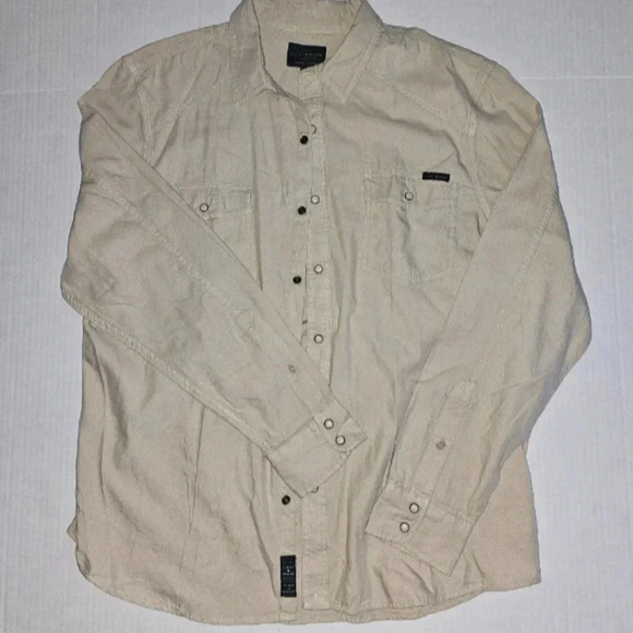 Lucky Brand Washed And Worn Style Soft Button Down Shirt - Picture 2 of 6